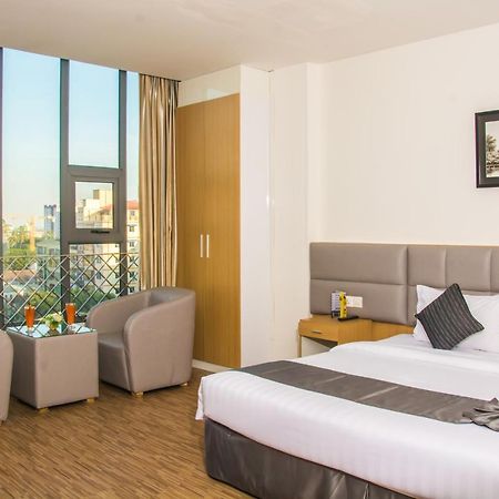 Botahtaung Hotel Yangon Dış mekan fotoğraf