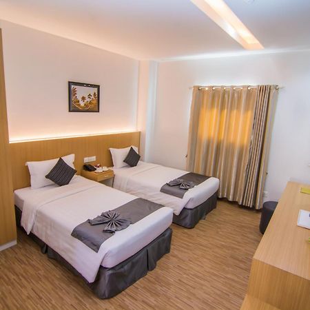 Botahtaung Hotel Yangon Dış mekan fotoğraf