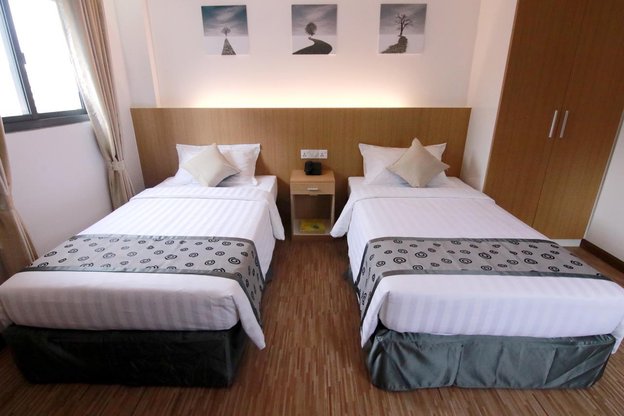 Botahtaung Hotel Yangon Dış mekan fotoğraf