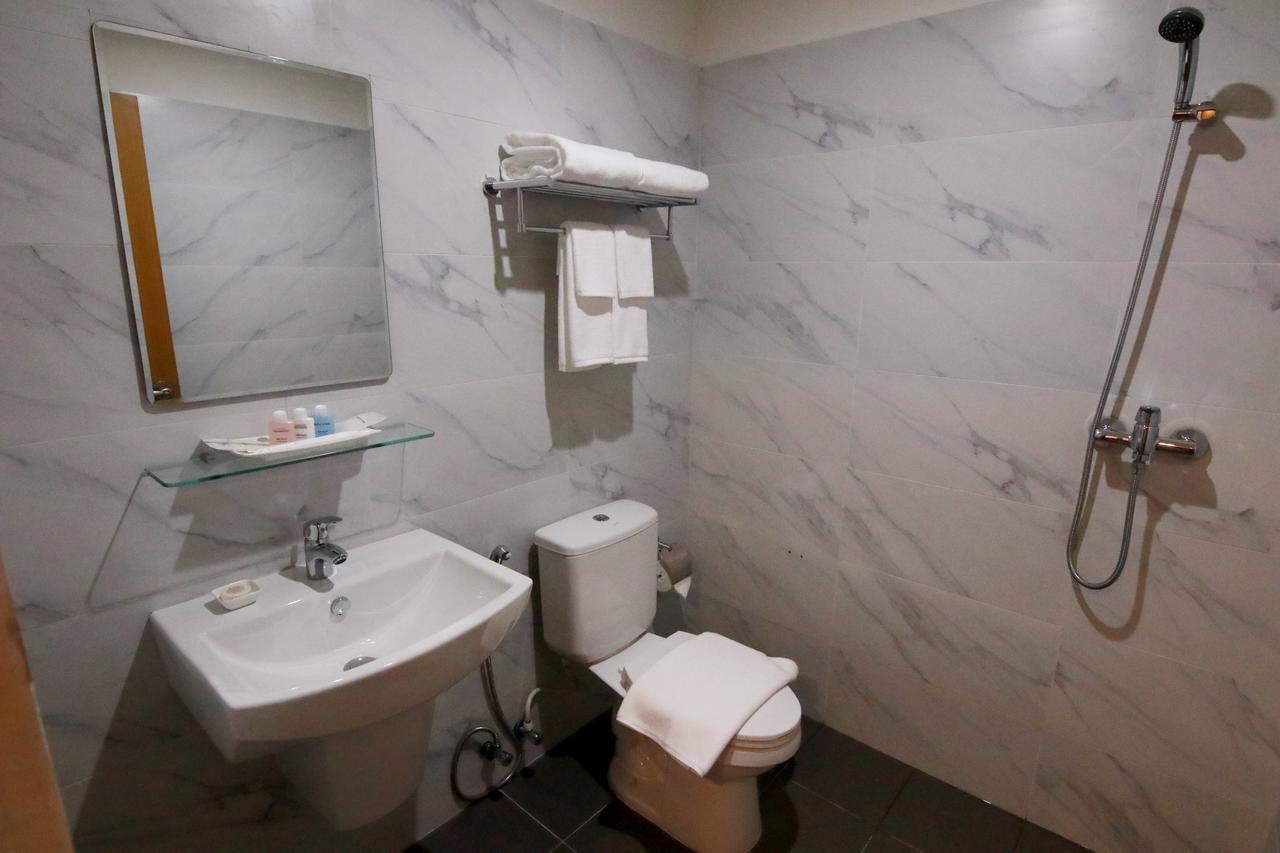 Botahtaung Hotel Yangon Dış mekan fotoğraf