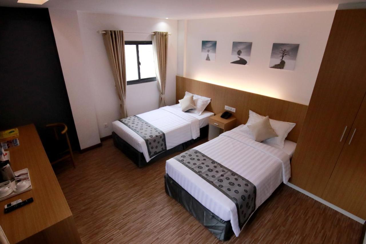 Botahtaung Hotel Yangon Dış mekan fotoğraf