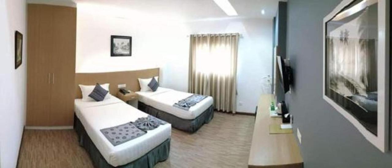 Botahtaung Hotel Yangon Dış mekan fotoğraf