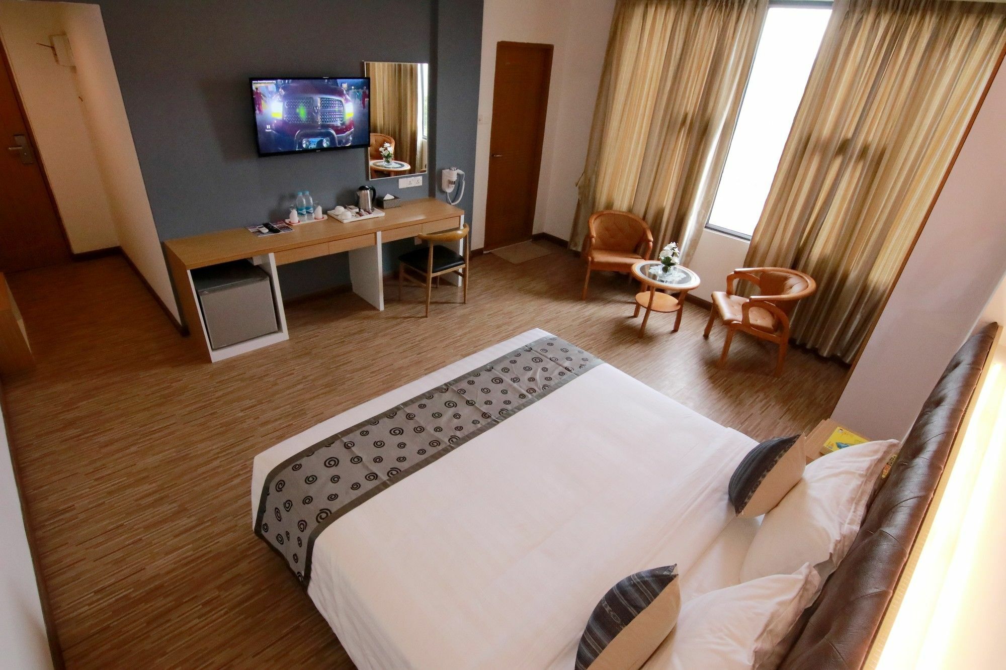 Botahtaung Hotel Yangon Dış mekan fotoğraf
