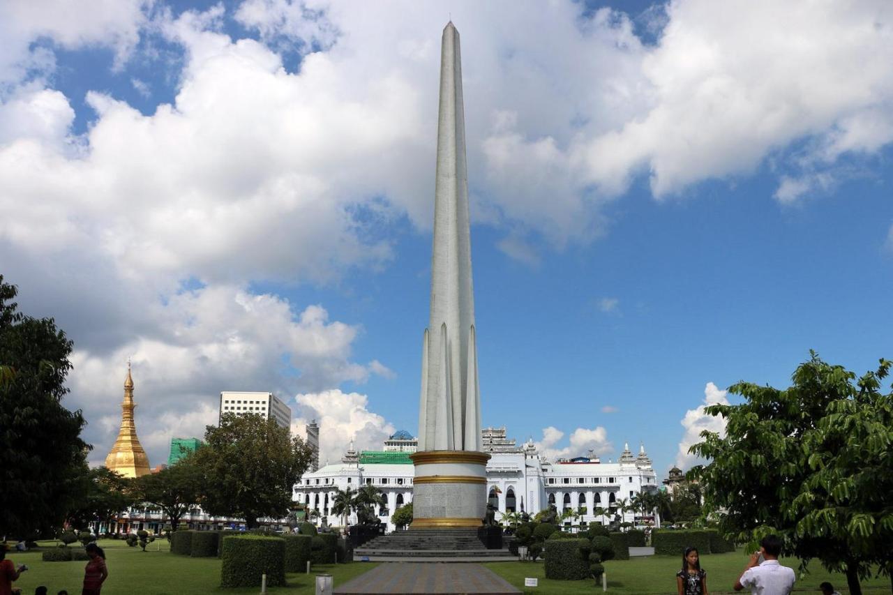 Botahtaung Hotel Yangon Dış mekan fotoğraf