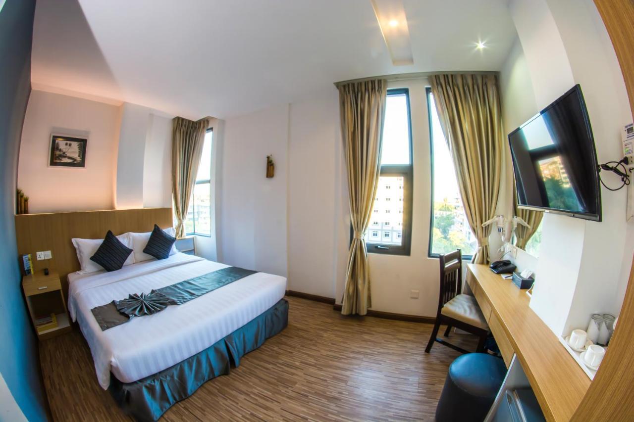 Botahtaung Hotel Yangon Dış mekan fotoğraf