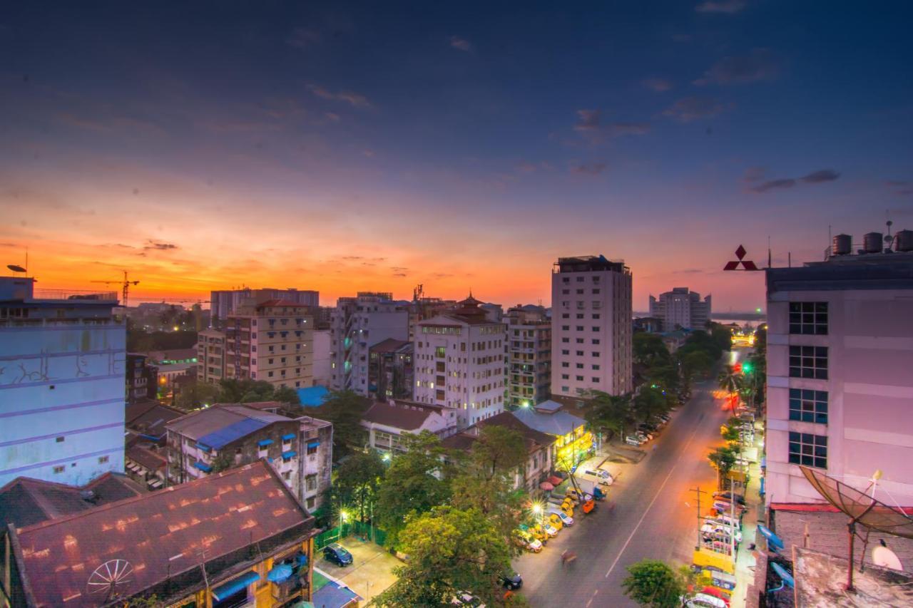 Botahtaung Hotel Yangon Dış mekan fotoğraf