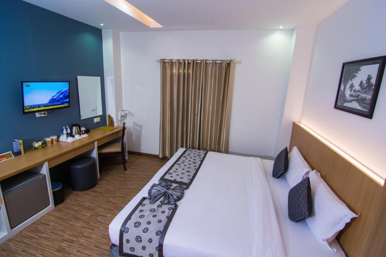 Botahtaung Hotel Yangon Dış mekan fotoğraf