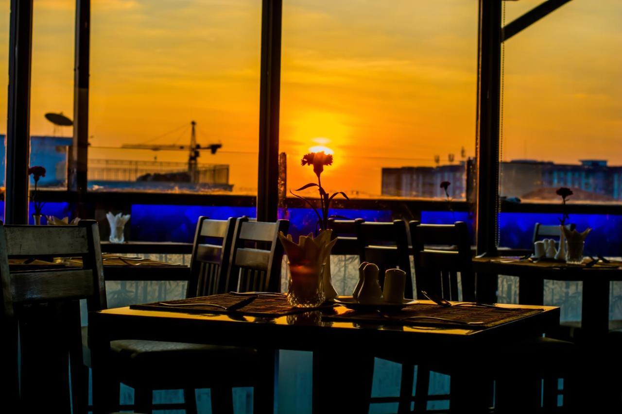 Botahtaung Hotel Yangon Dış mekan fotoğraf